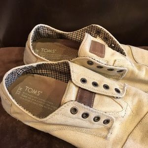 Toms Shoes - Men’s TOMS size 11 Toms Shoes - Men’s TOMS size 11